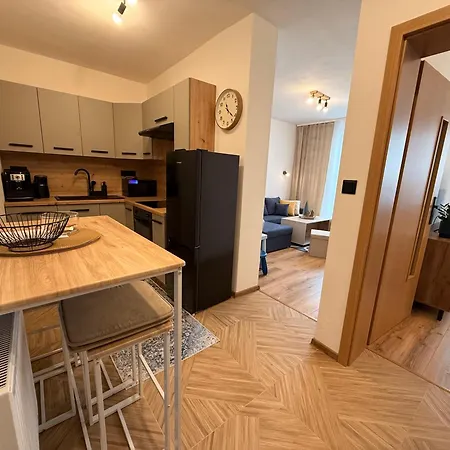 Pinea * Нова-Лесна