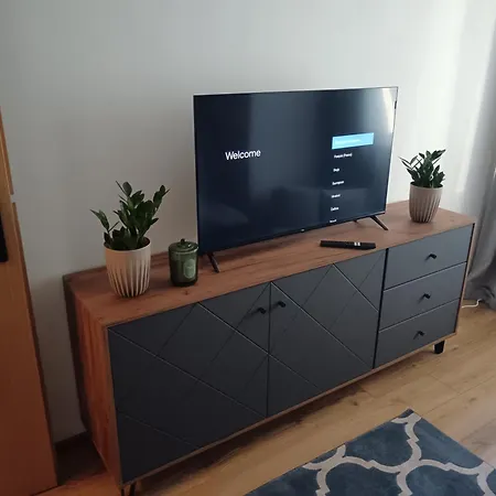 Pinea Нова-Лесна