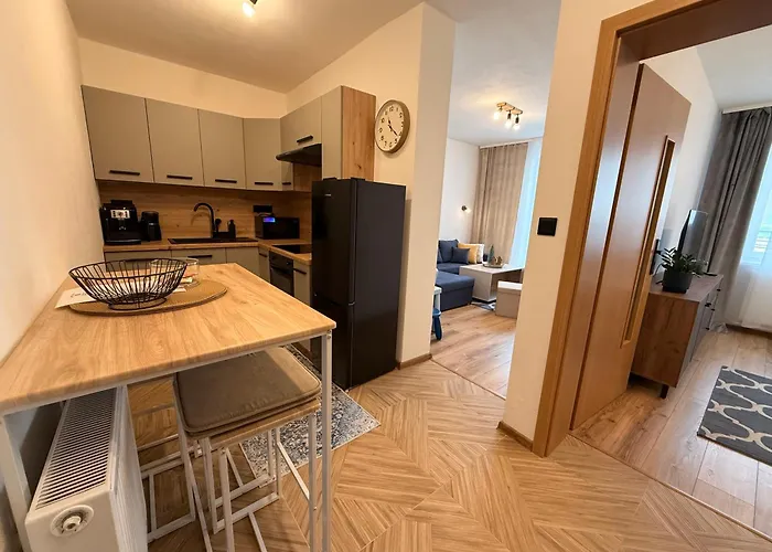 Pinea * Нова-Лесна